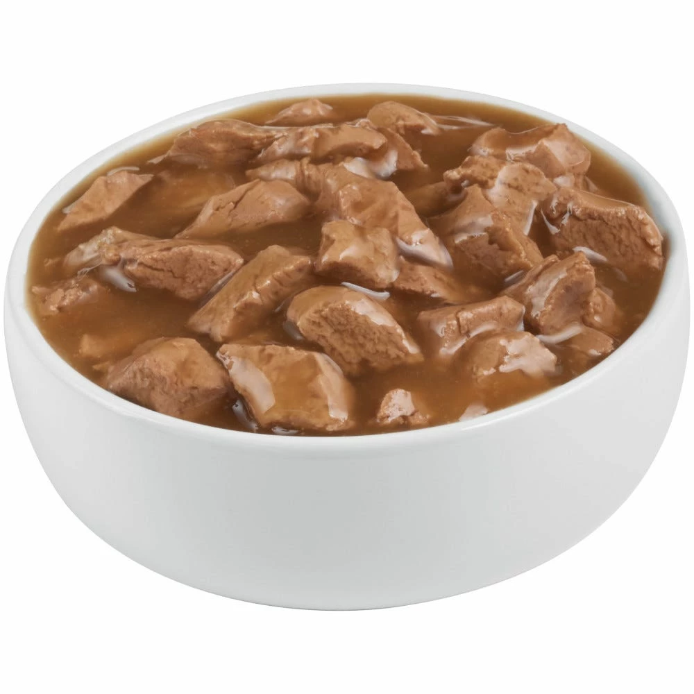 Purina Friskies Extra Gravy Chunky With Chicken in Savory Gravy Wet Cat Food, 5.5 oz. Can 8 Purina Friskies Extra Gravy Chunky With Chicken in Savory Gravy Wet Cat Food, 5.5 oz. Can - Image 6